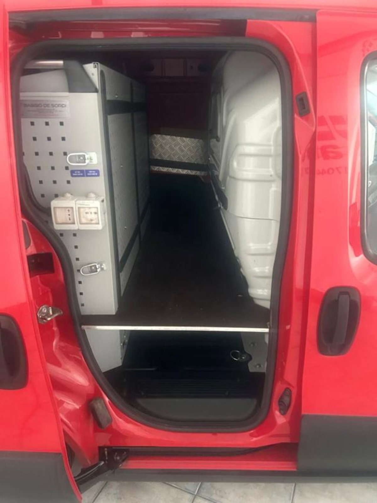 Fiat Fiorino Furgone cargo 1.3 mjt 95cv Adventure (9)