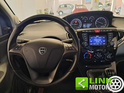 Lancia Ypsilon 1.2 69 CV 5 porte GPL Ecochic Alberta Ferretti (8)