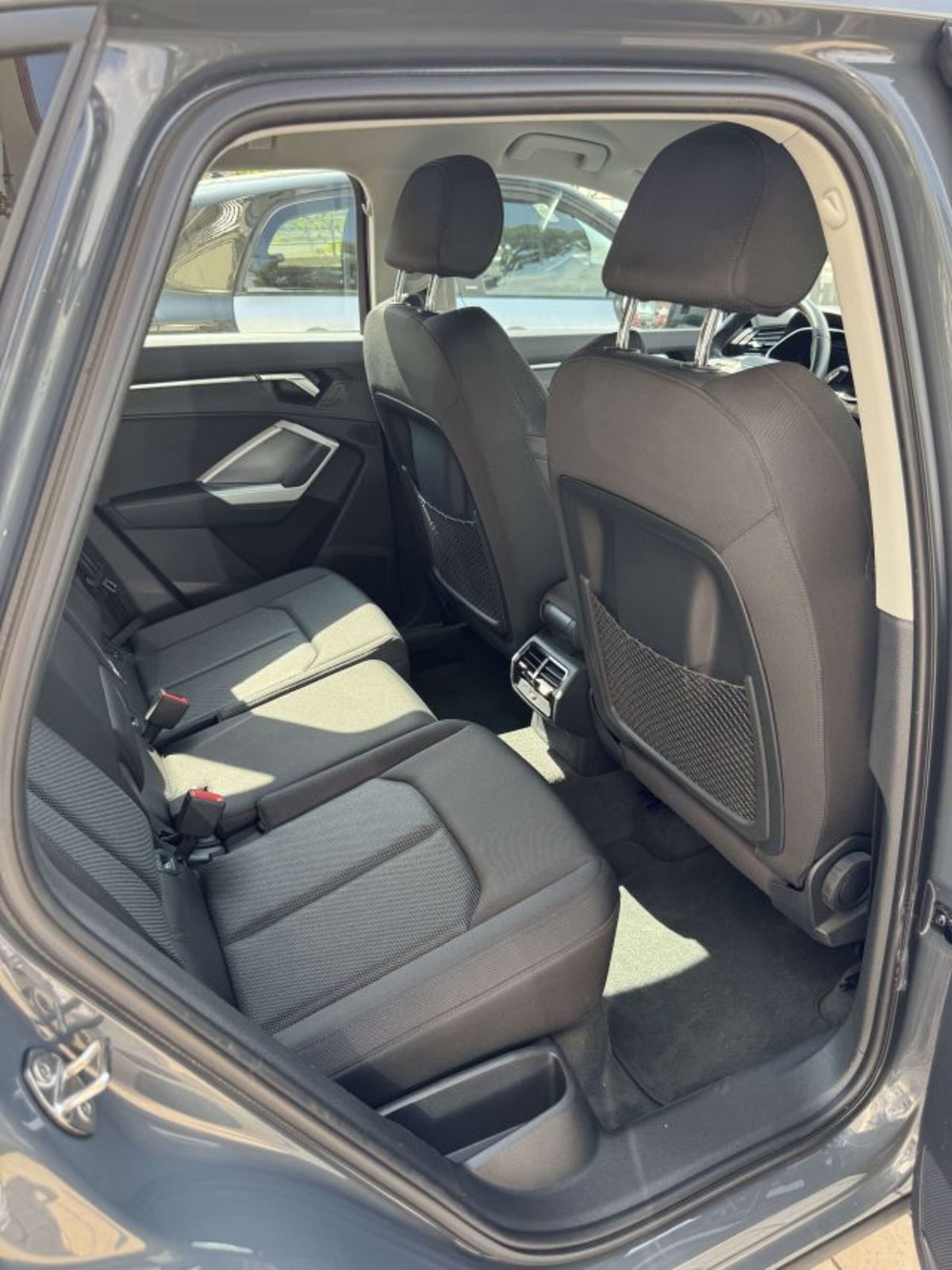 Audi Q3 35 TDI quattro (14)