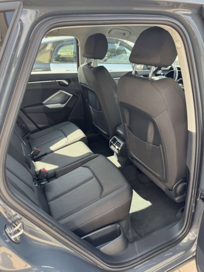 Audi Q3 35 TDI quattro (14)