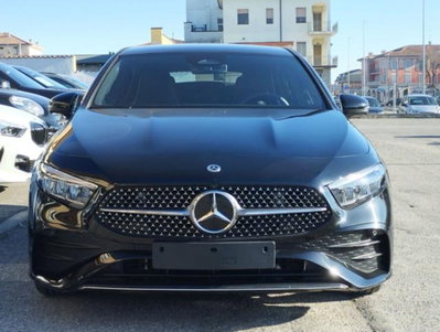 Mercedes-Benz Classe A Sedan 180 Automatic 4p. Premium (2)