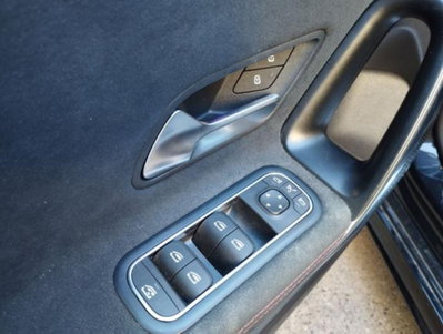 Mercedes-Benz Classe A Sedan 180 Automatic 4p. Premium (18)