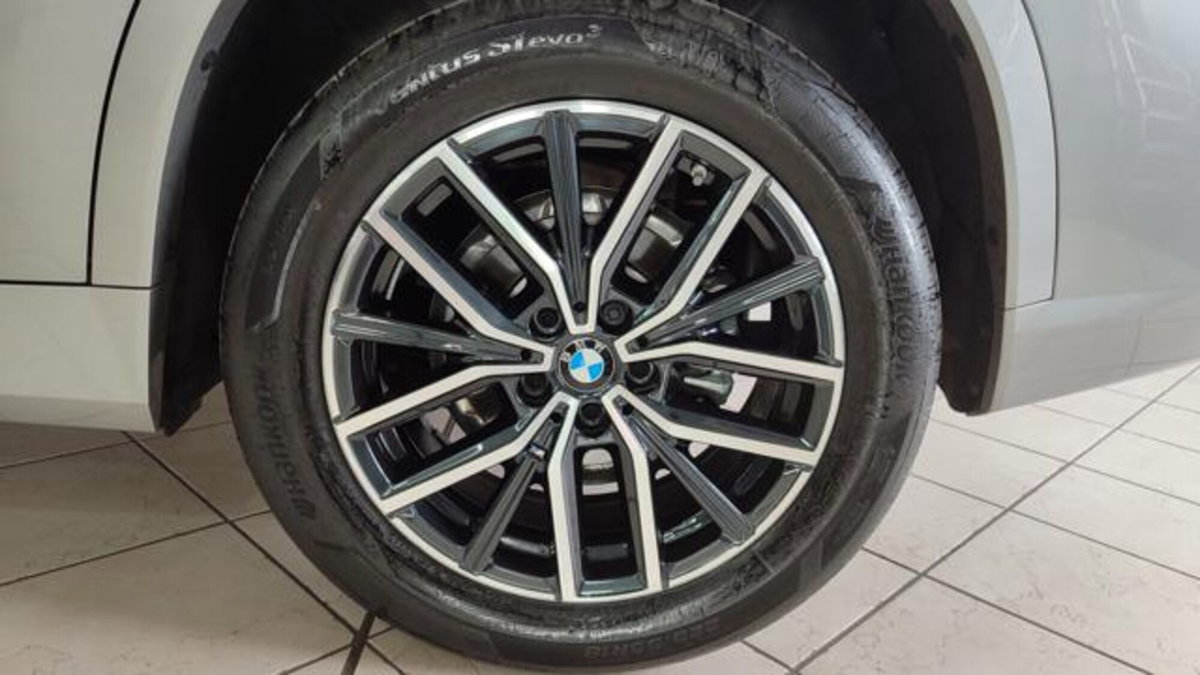 BMW X1 sDrive 18i Msport (5)