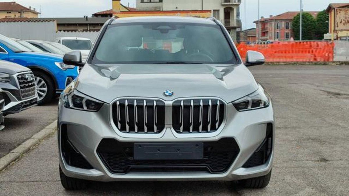 BMW X1 sDrive 18i Msport (2)