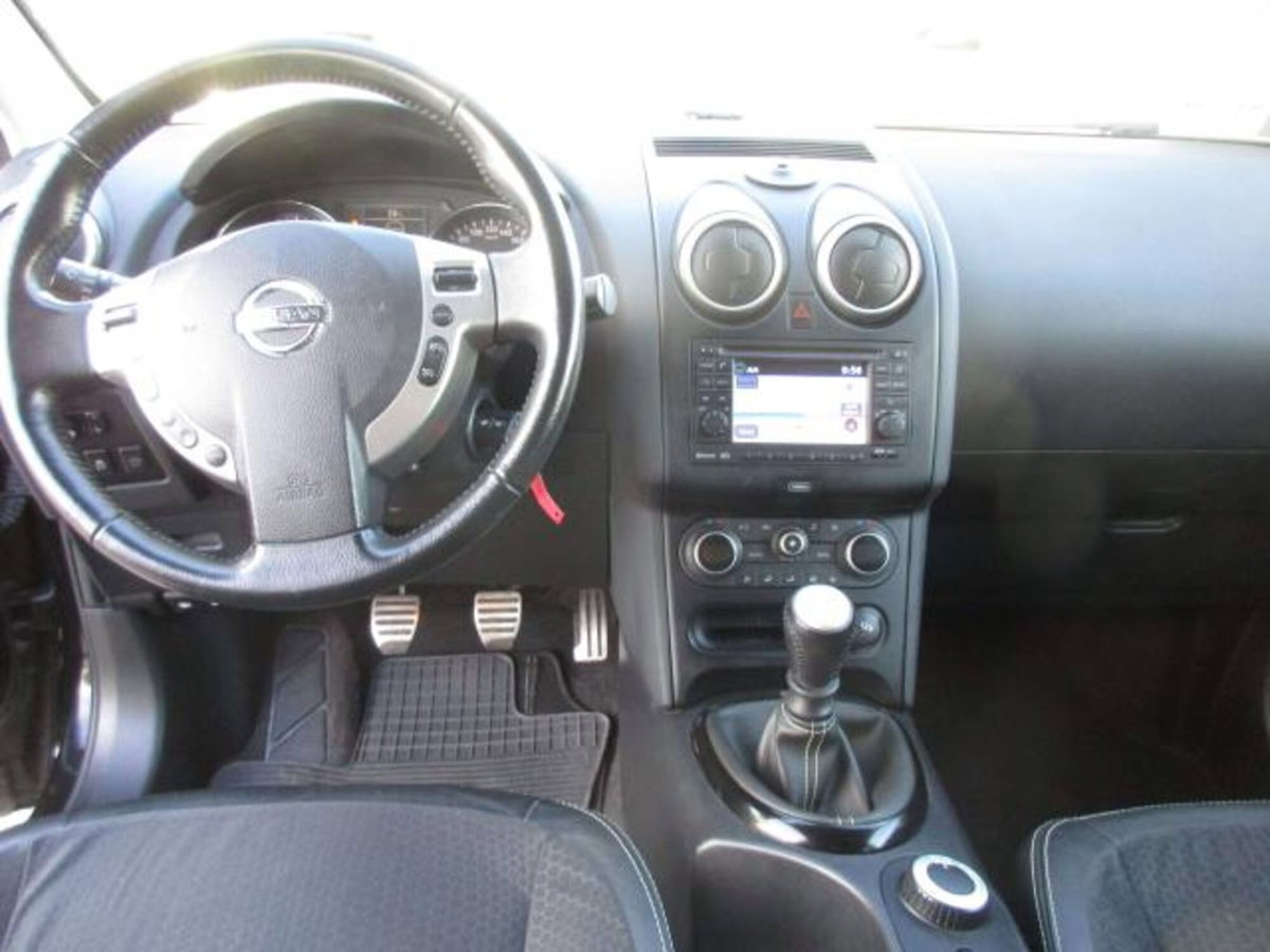 Nissan Qashqai 1.6 dCi 4WD Tekna (12)
