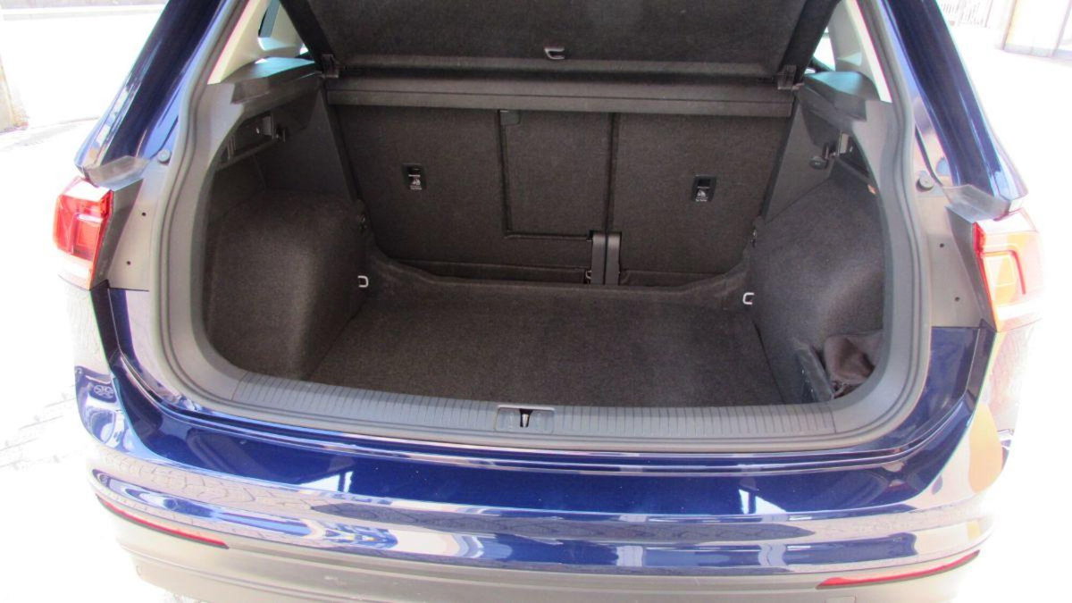 Volkswagen Tiguan 1.6 TDI SCR Business BlueMotion Technology (11)