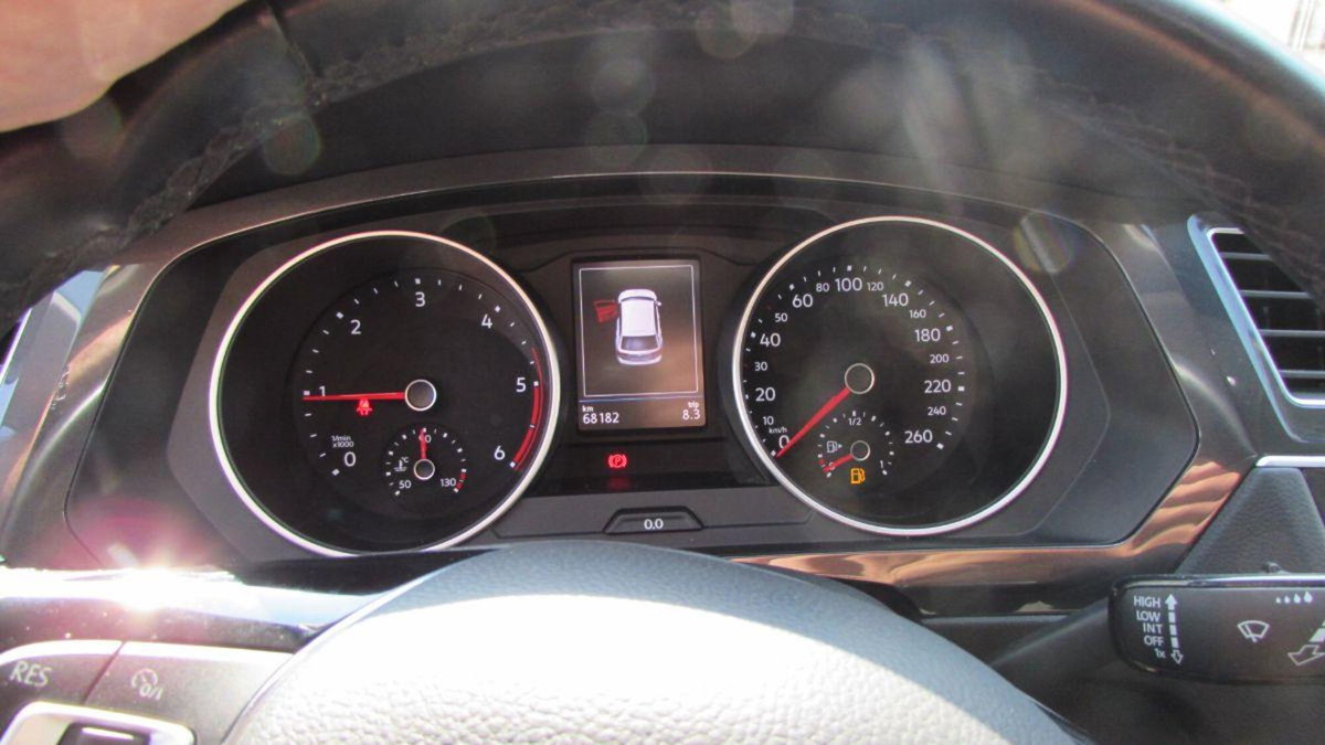 Volkswagen Tiguan 1.6 TDI SCR Business BlueMotion Technology (16)