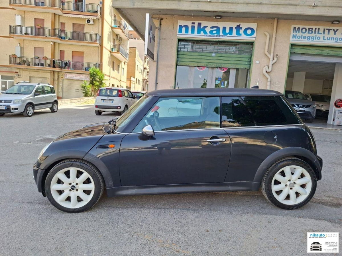 MINI Mini 1.4 tdi One D (4)