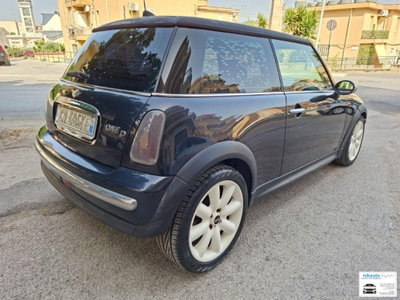 MINI Mini 1.4 tdi One D (7)