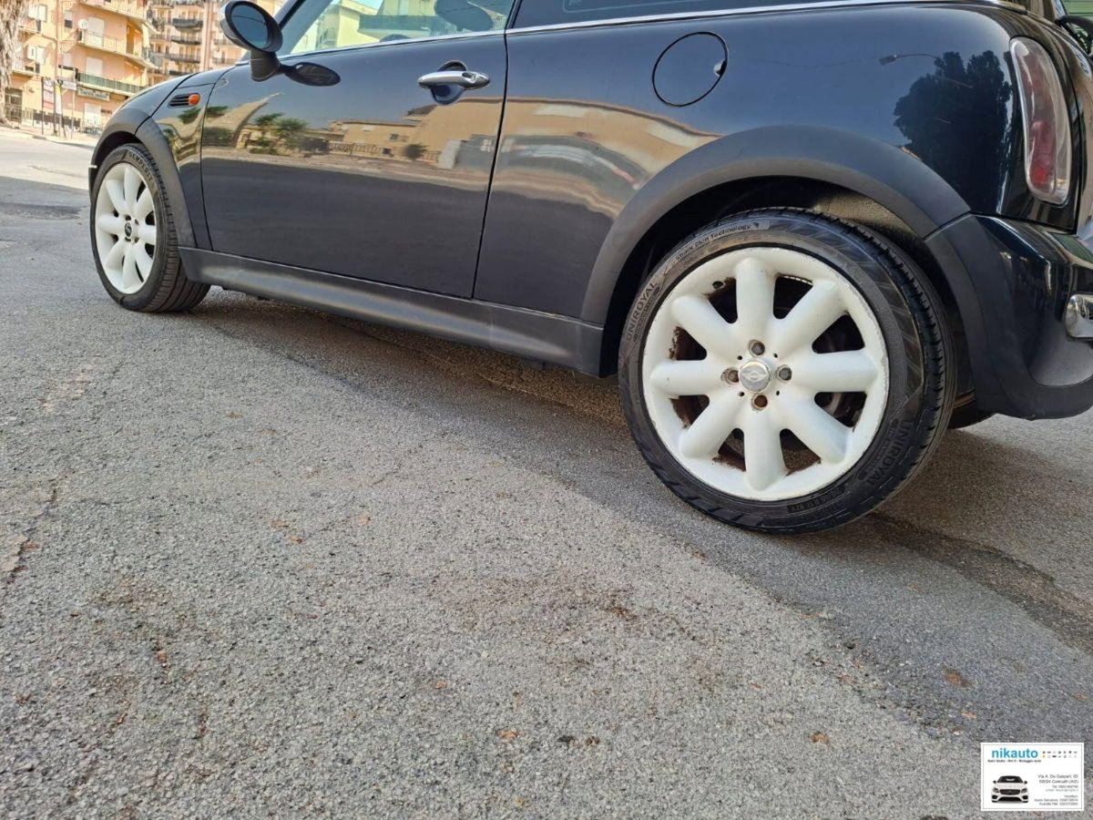 MINI Mini 1.4 tdi One D (8)