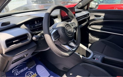Jeep Avenger 1.2 turbo e-hybrid mhev Summit fwd 110cv edct6 (9)