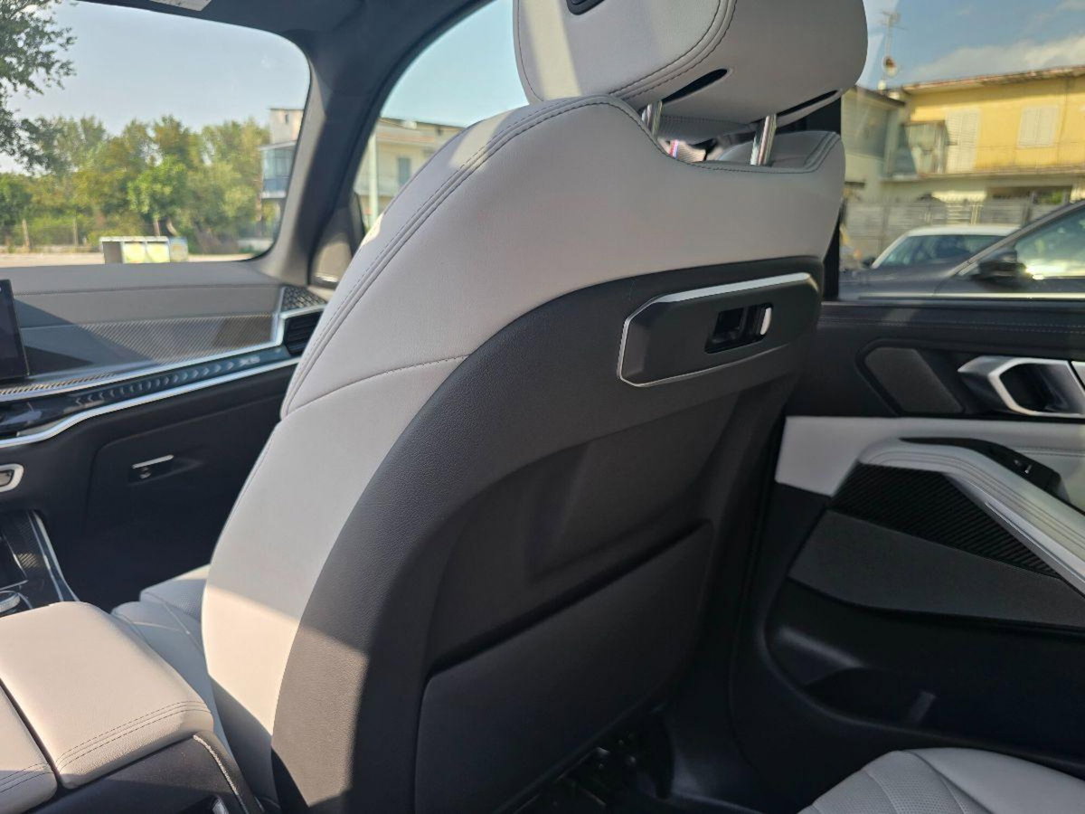BMW X5 xdrive30d MSport Pro auto (11)