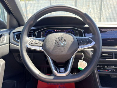 Volkswagen Taigo 1.0 tsi R-Line 115cv (18)