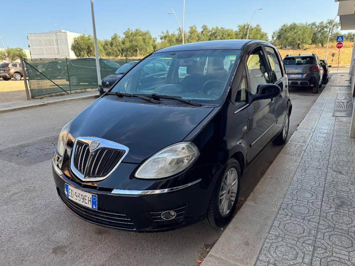 Lancia Musa 1.3 Mjt 16V 95 CV DPF Oro