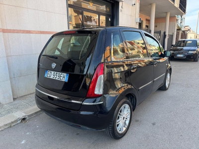 Lancia Musa 1.3 Mjt 16V 95 CV DPF Oro (5)