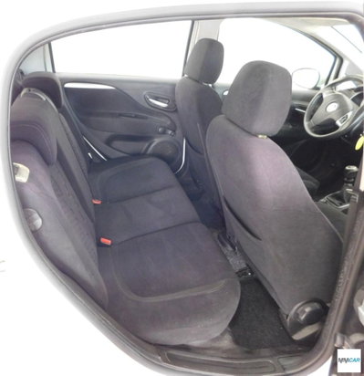 Fiat Punto 1.2 8V 5 porte Lounge (10)