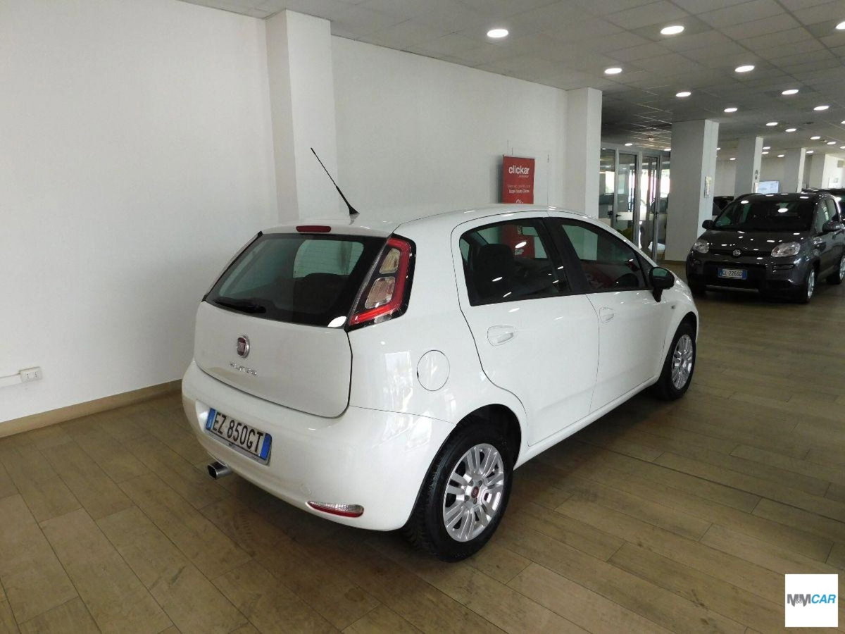 Fiat Punto 1.2 8V 5 porte Lounge (3)