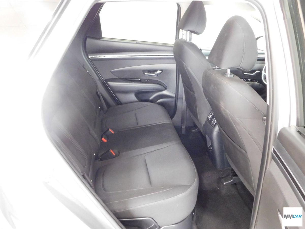 Hyundai Tucson 1.6 hev Exellence 4wd auto (7)