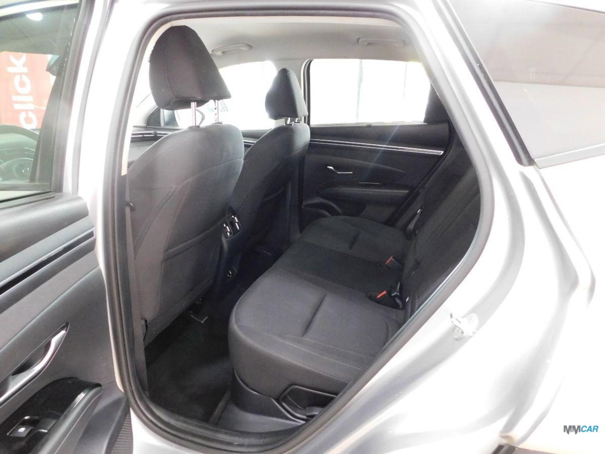 Hyundai Tucson 1.6 hev Exellence 4wd auto (8)