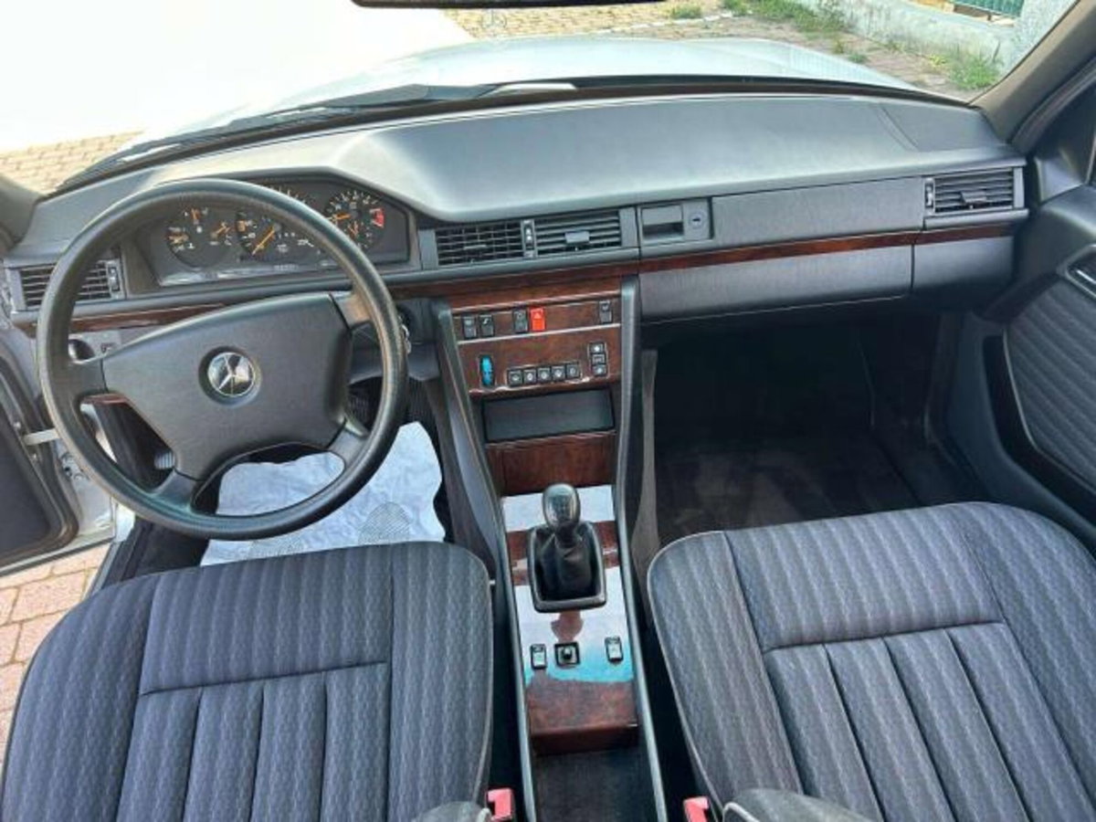 Mercedes-Benz Classe E 200 Executive