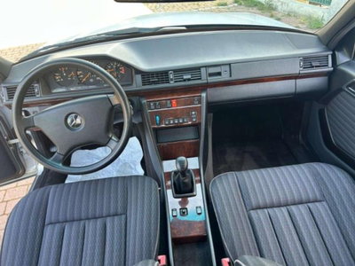 Mercedes-Benz Classe E 200 Executive usata