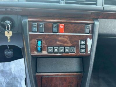 Mercedes-Benz Classe E 200 Executive (3)