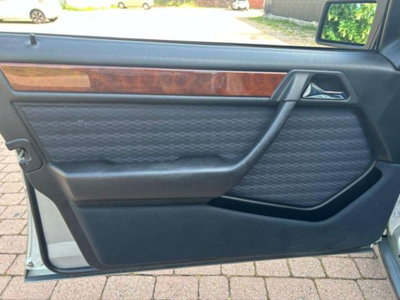 Mercedes-Benz Classe E 200 Executive (6)