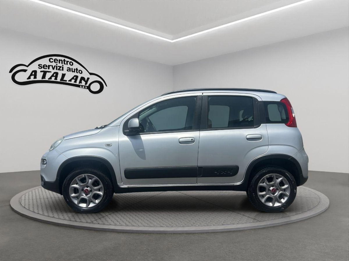 Fiat Panda 1.3 MJT 16V DPF 4x4 Climbing (2)