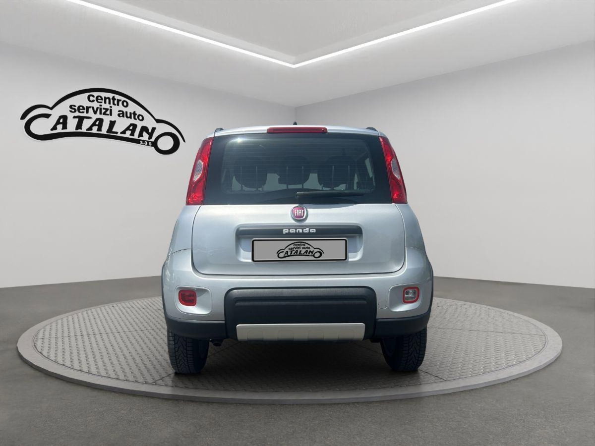 Fiat Panda 1.3 MJT 16V DPF 4x4 Climbing (4)