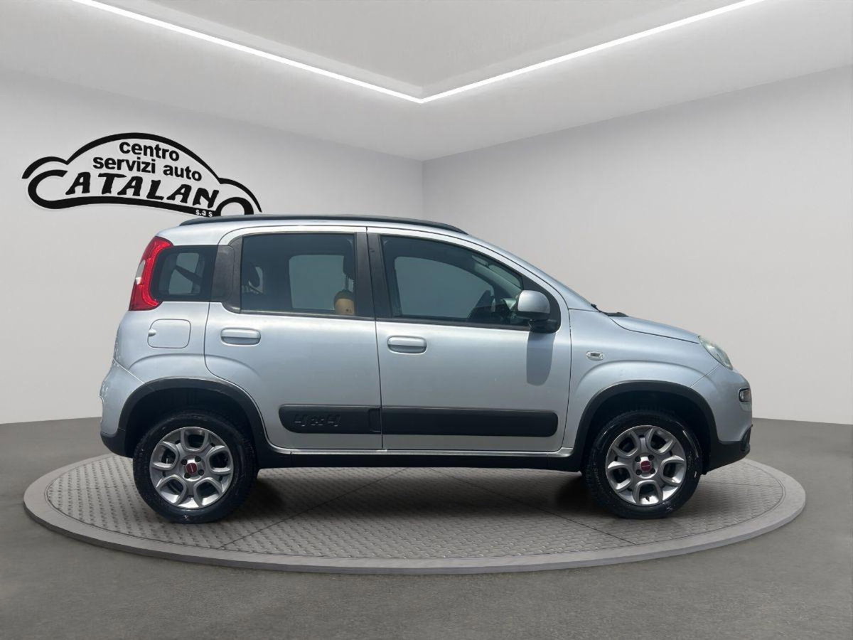 Fiat Panda 1.3 MJT 16V DPF 4x4 Climbing (6)