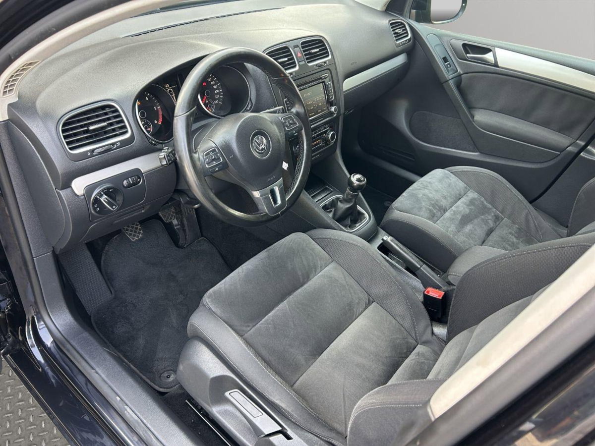 Volkswagen Golf 1.6 TDI DPF 5p. Highline (10)