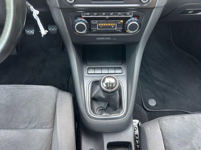 Volkswagen Golf 1.6 TDI DPF 5p. Highline (16)