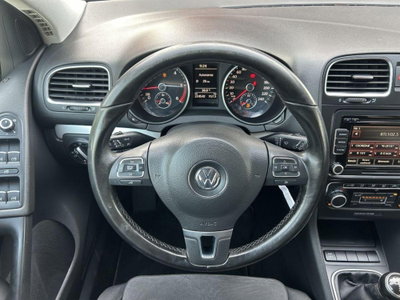 Volkswagen Golf 1.6 TDI DPF 5p. Highline (17)
