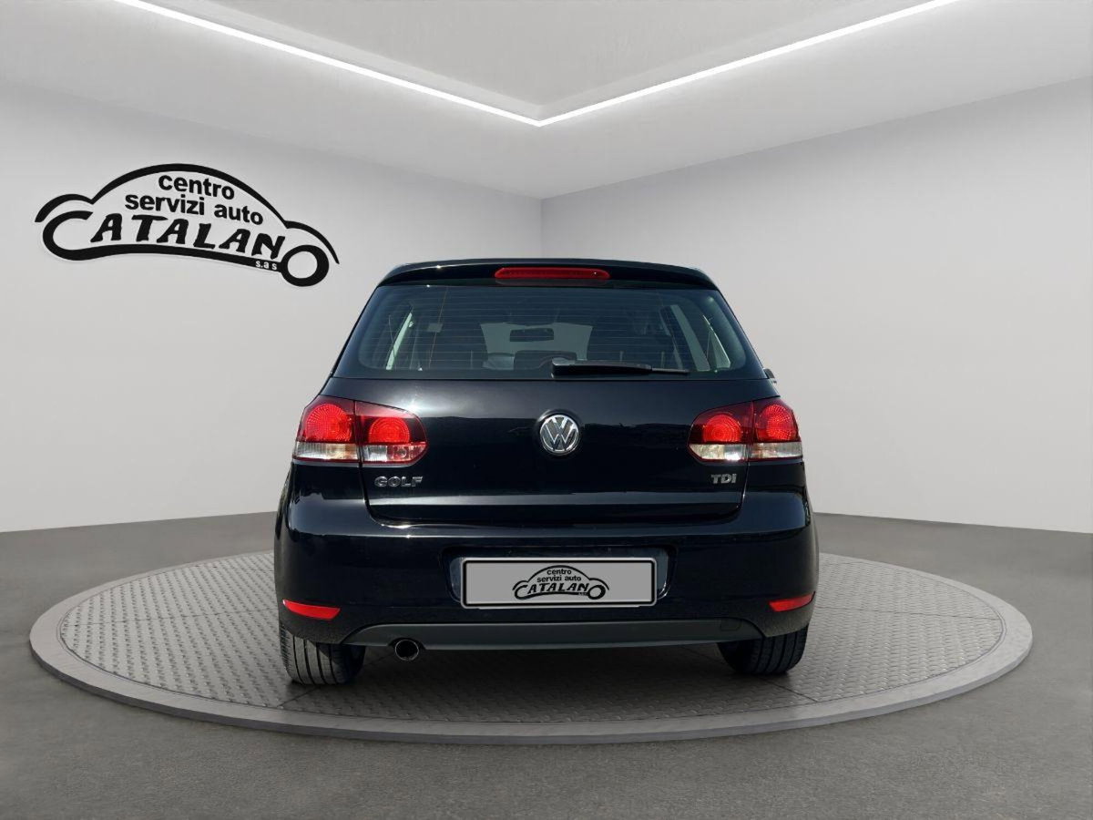 Volkswagen Golf 1.6 TDI DPF 5p. Highline (4)