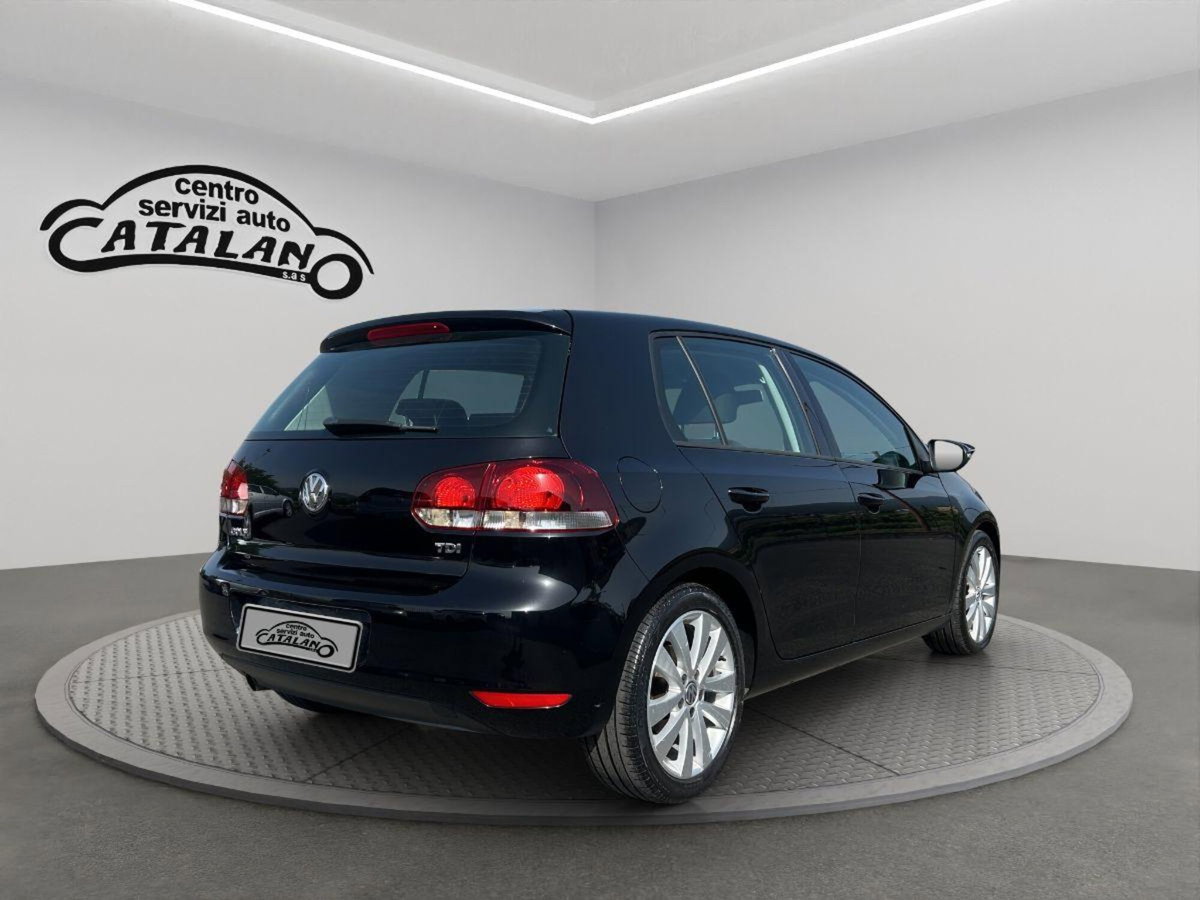 Volkswagen Golf 1.6 TDI DPF 5p. Highline (5)