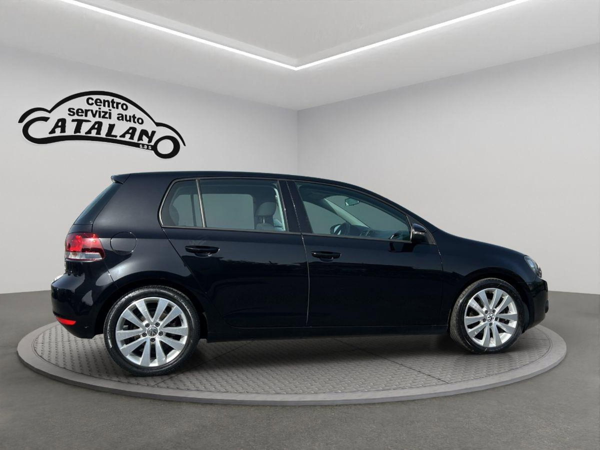 Volkswagen Golf 1.6 TDI DPF 5p. Highline (6)
