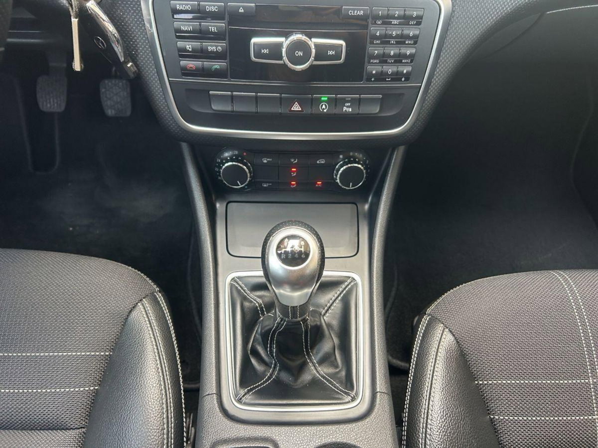 Mercedes-Benz Classe A 180 CDI Premium (19)