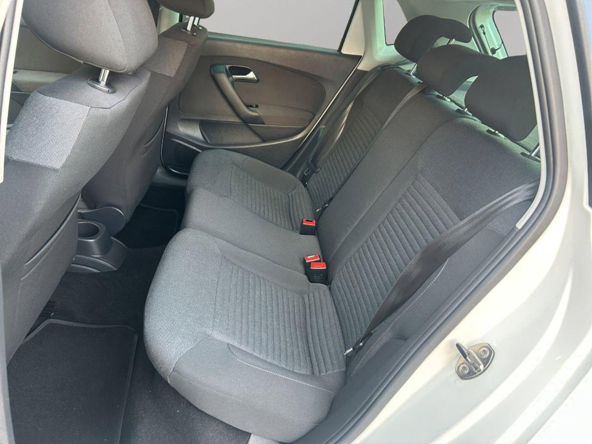 Volkswagen Polo 1.6 TDI 90CV DPF 5 porte Highline (11)