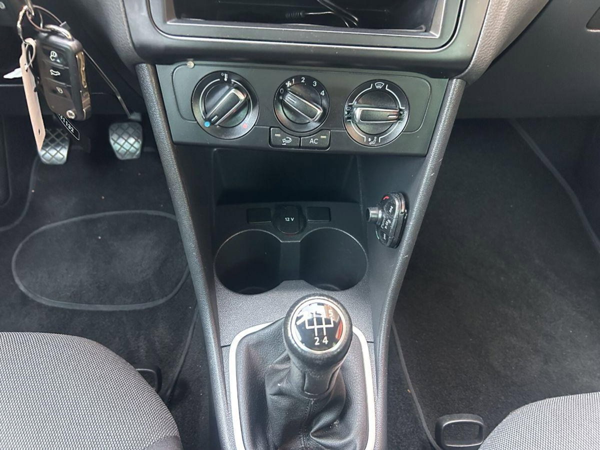 Volkswagen Polo 1.6 TDI 90CV DPF 5 porte Highline (15)