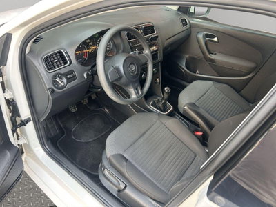 Volkswagen Polo 1.6 TDI 90CV DPF 5 porte Highline (9)