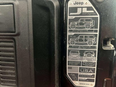 Jeep Wrangler 2.0 Turbo Rubicon (14)