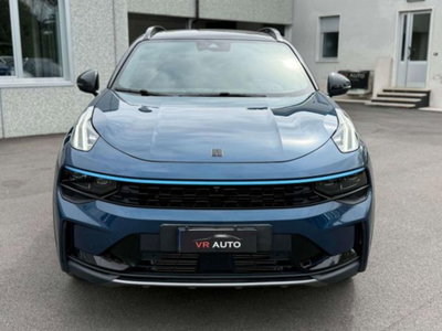 Lynk & Co 01 01 1.5 td phev (2)