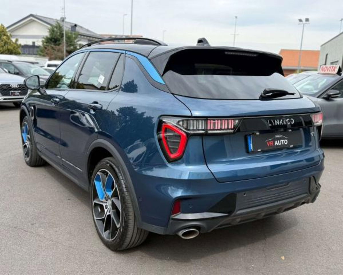 Lynk & Co 01 01 1.5 td phev (4)