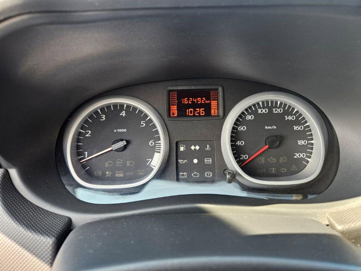 Dacia Duster 1.6 110CV 4x2 (15)