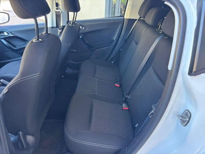 Peugeot 208 75 5 porte Active (11)