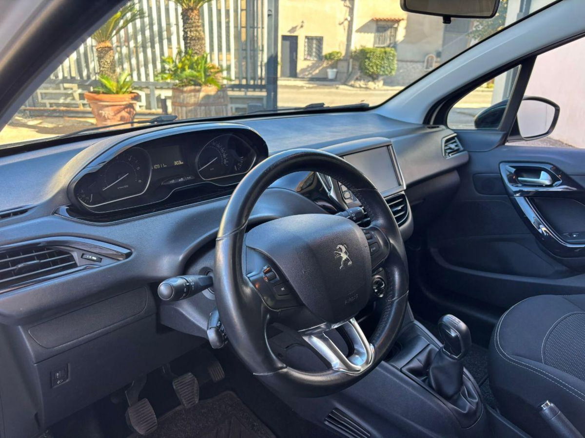 Peugeot 208 75 5 porte Active (14)