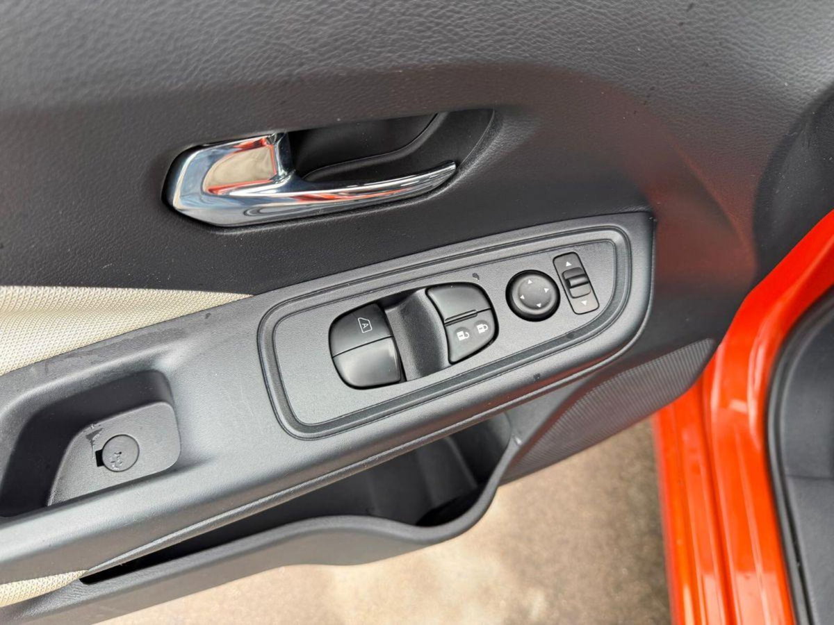 Nissan Micra 0.9 IG-T 12V 5 porte N-Connecta (11)