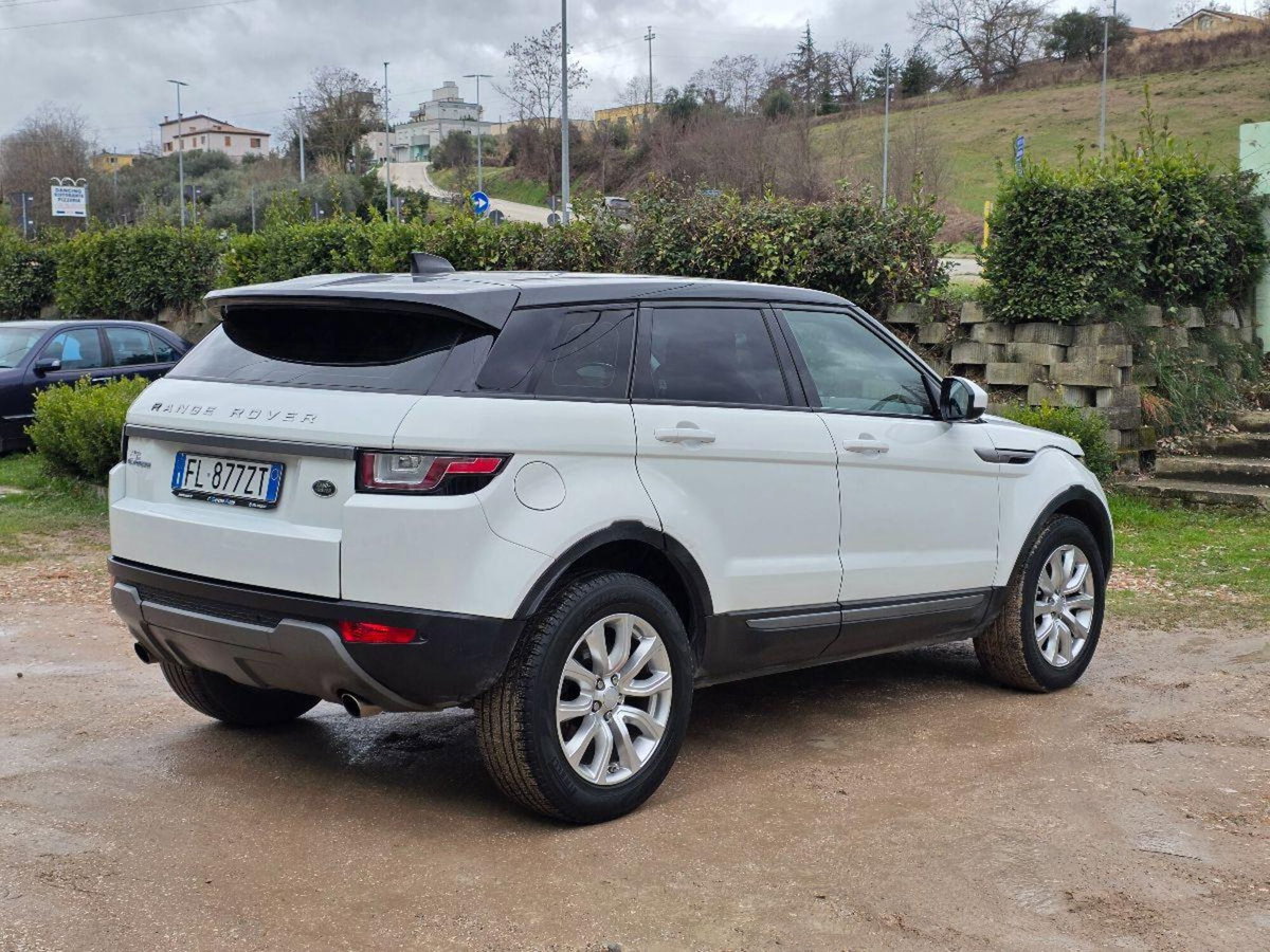 Land Rover Range Rover Evoque 2.0 eD4 5p. SE Dynamic (9)