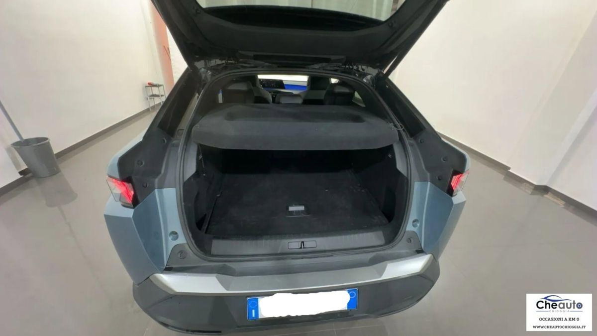 Peugeot 3008 1.2 hybrid GT 145cv e-dcs6 (9)