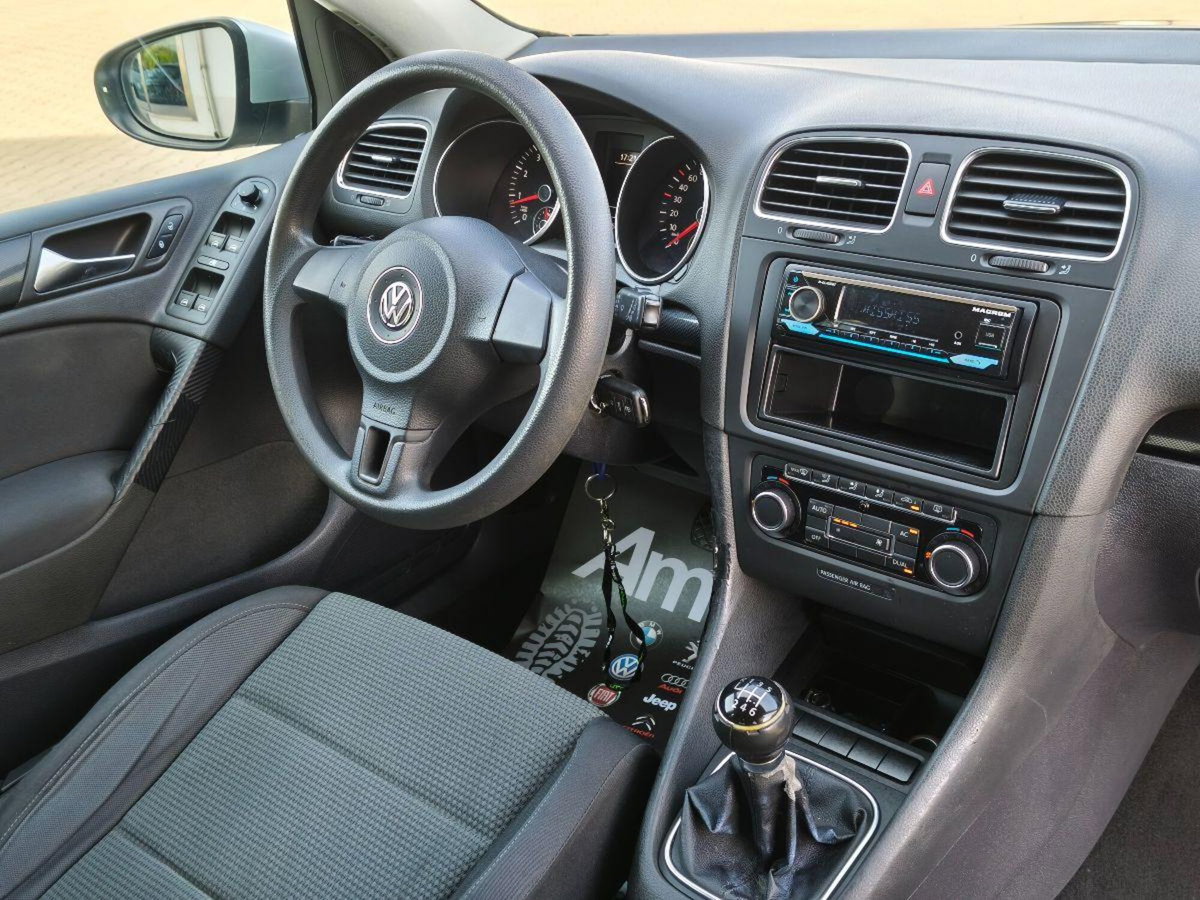 Volkswagen Golf 1.2 TSI 5p. Comf. BlueM. Tech. (14)